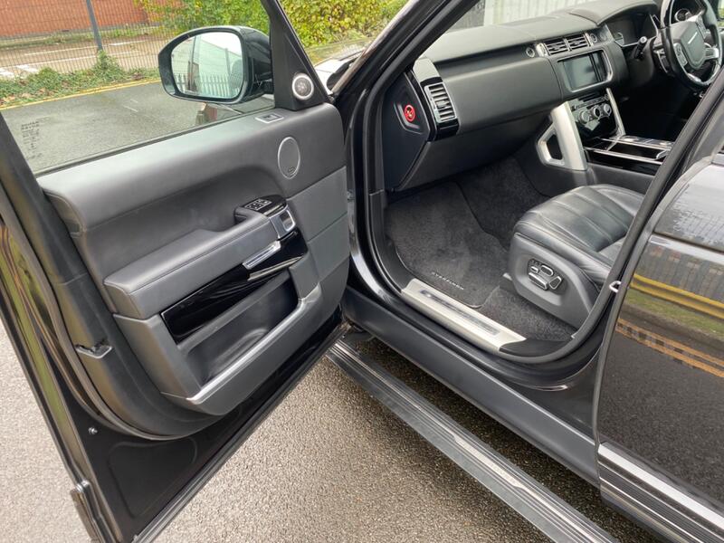LAND ROVER RANGE ROVER