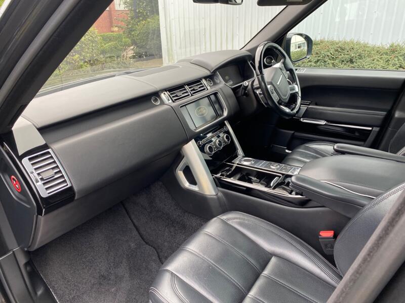 LAND ROVER RANGE ROVER