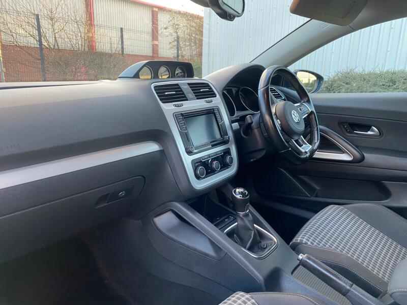 VOLKSWAGEN SCIROCCO