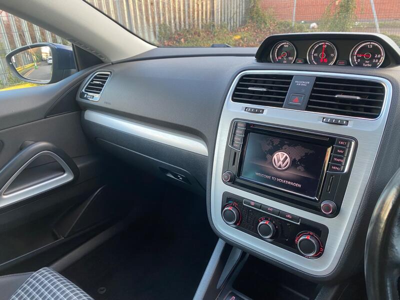 VOLKSWAGEN SCIROCCO