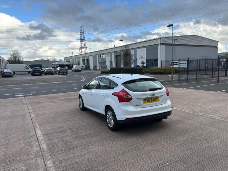 FORD FOCUS