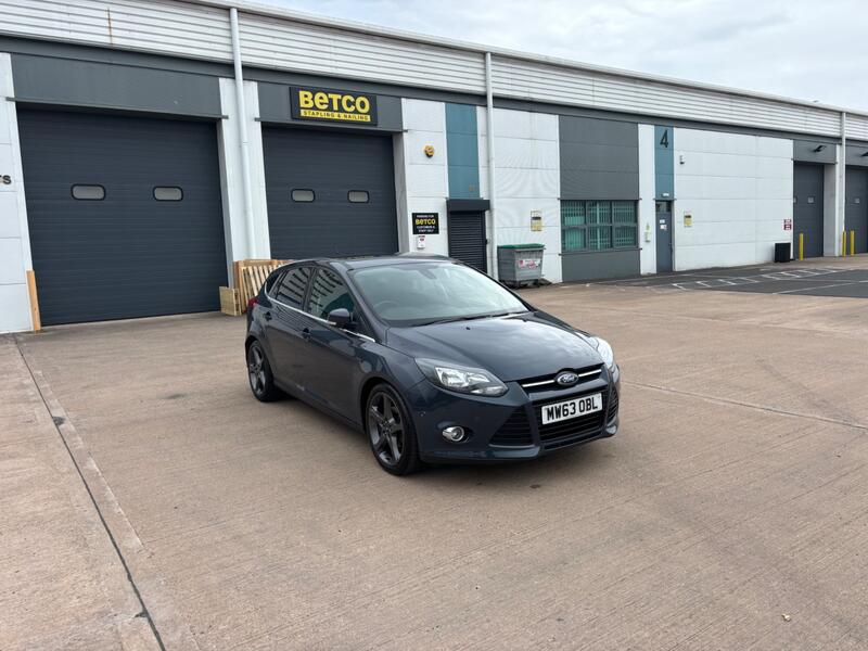 FORD FOCUS