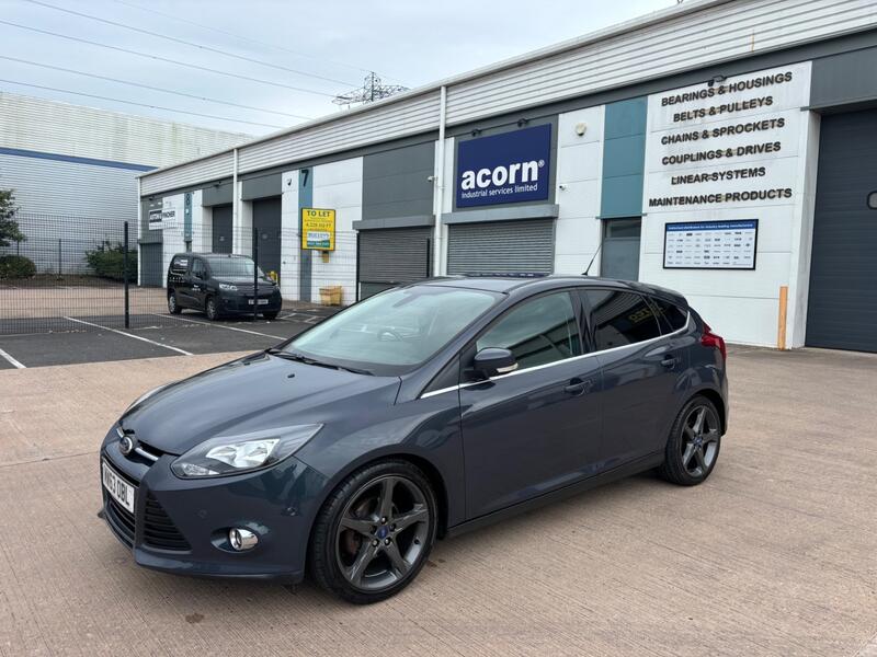 FORD FOCUS