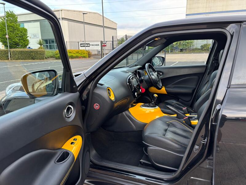 NISSAN JUKE