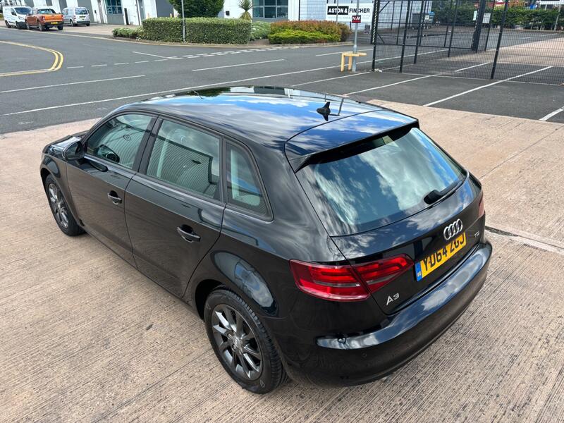 View AUDI A3 1.6 TDI SE