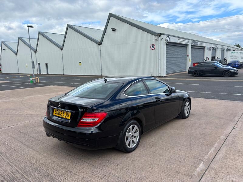 View MERCEDES-BENZ C CLASS 2.1 C220 CDI BlueEfficiency Executive SE