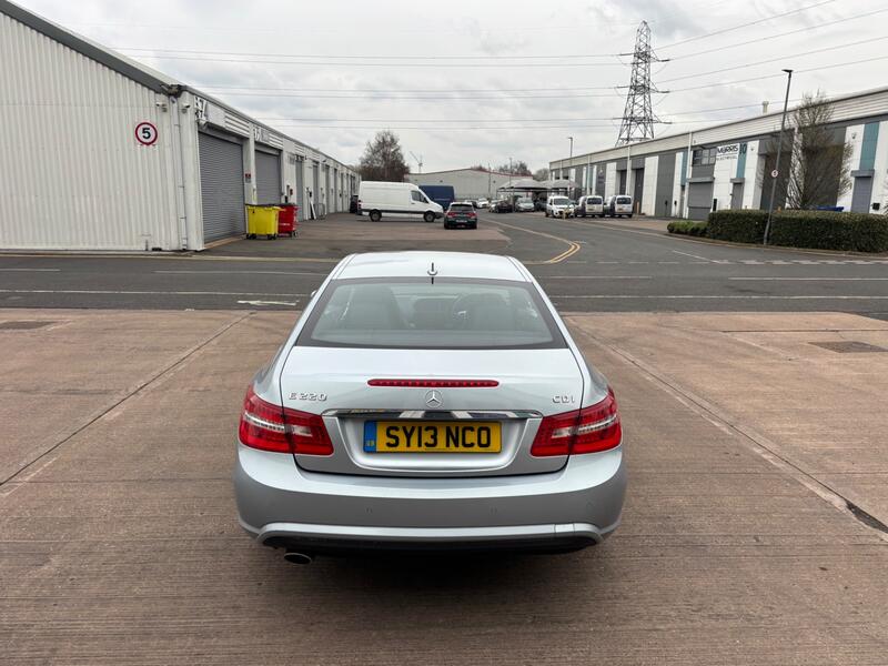MERCEDES-BENZ E CLASS
