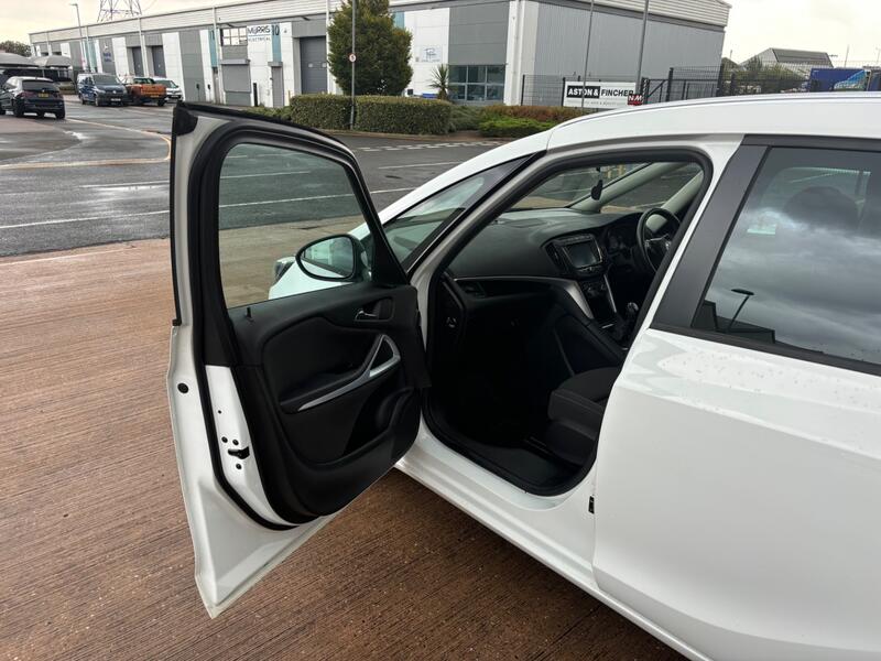 VAUXHALL ZAFIRA TOURER