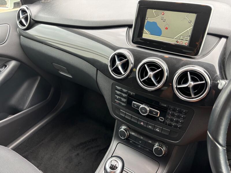 MERCEDES-BENZ B CLASS