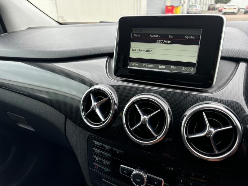 MERCEDES-BENZ B CLASS