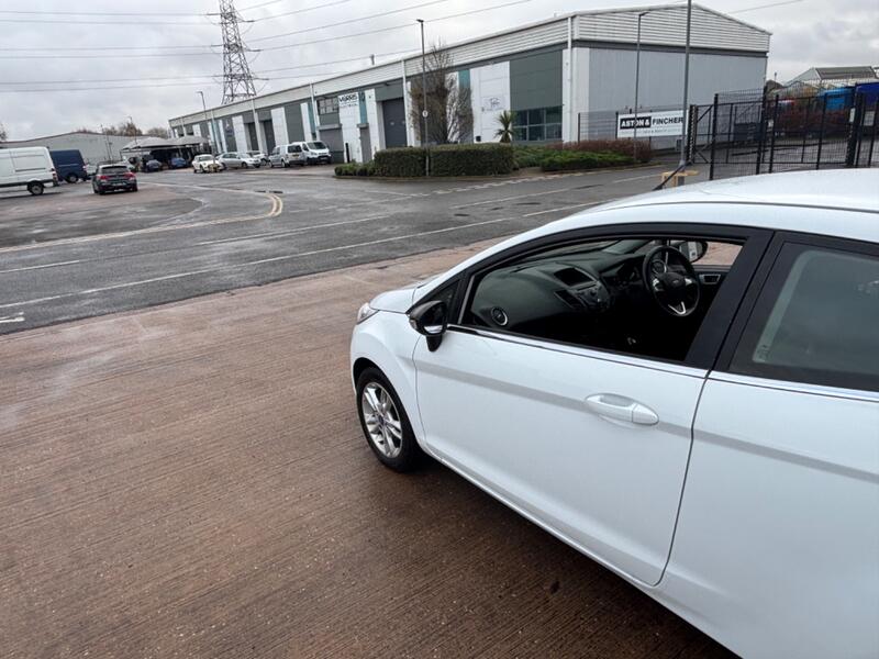 FORD FIESTA