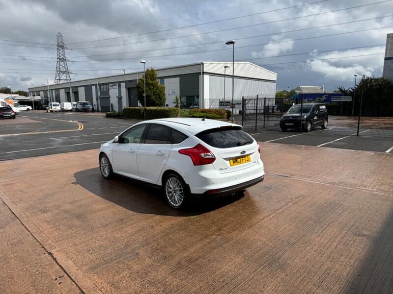 FORD FOCUS