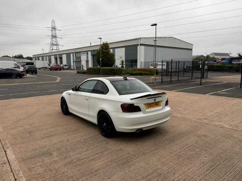 BMW 1 SERIES