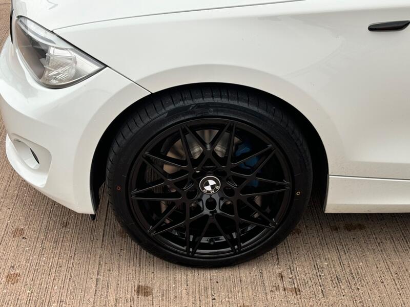 BMW 1 SERIES