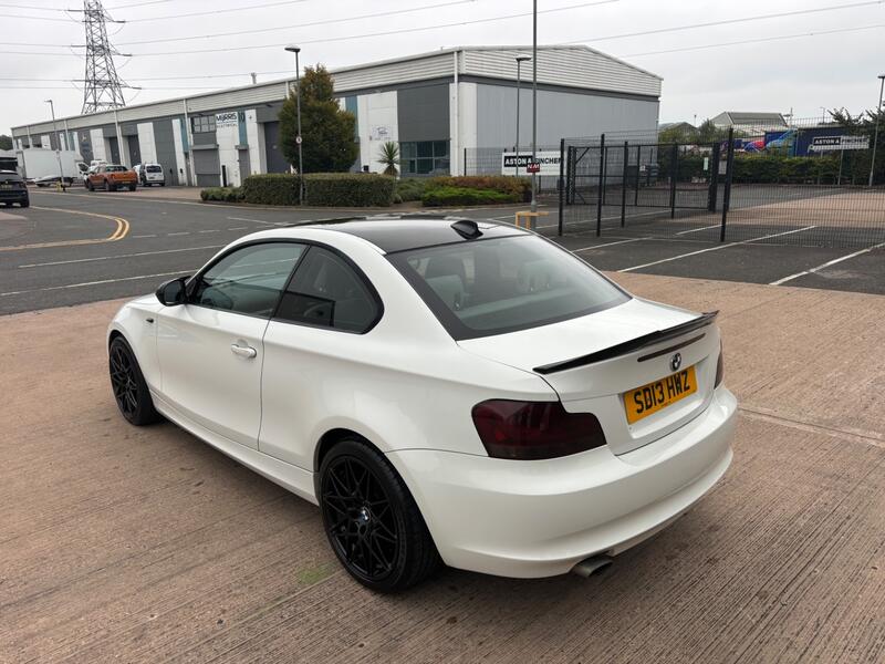 BMW 1 SERIES