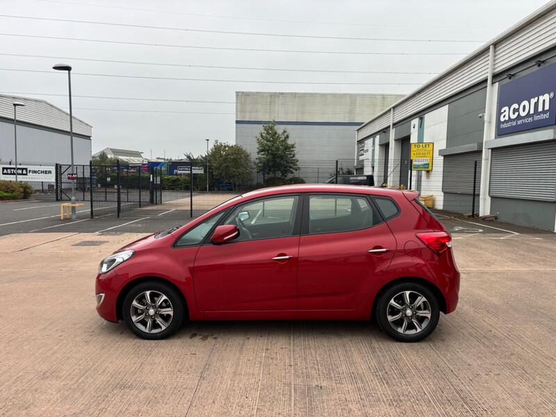 HYUNDAI IX20