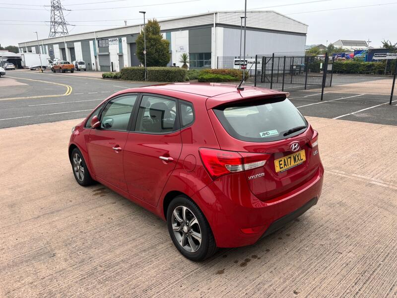 HYUNDAI IX20