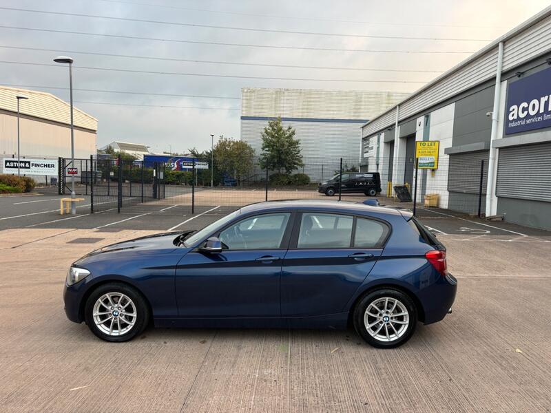 BMW 1 SERIES