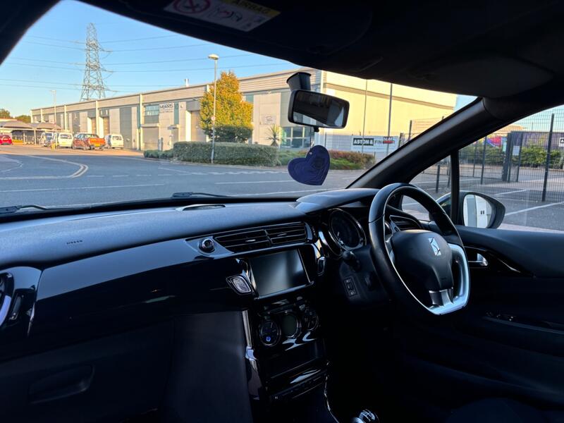 DS AUTOMOBILES DS 3