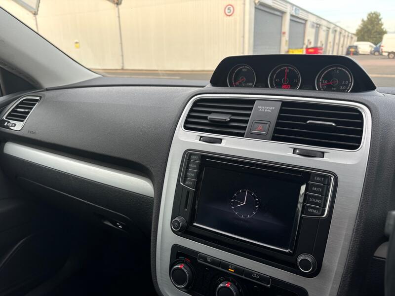 VOLKSWAGEN SCIROCCO