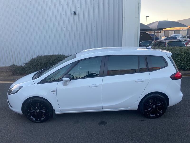 View VAUXHALL ZAFIRA TOURER 2.0 CDTi SRi