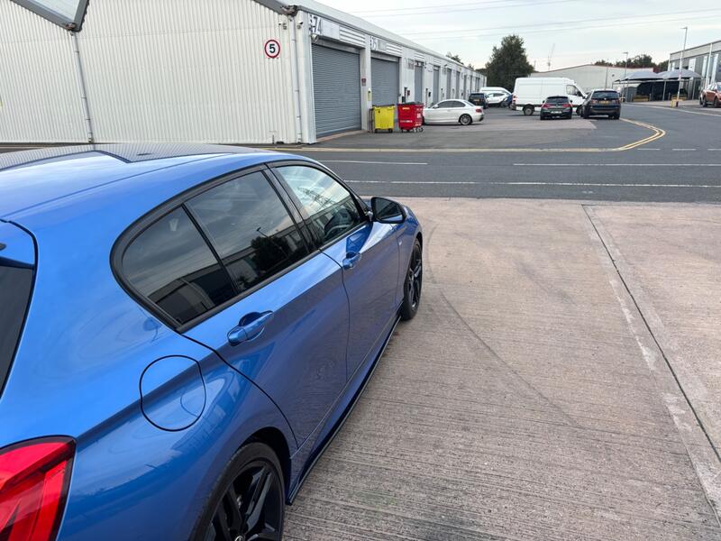 BMW 1 SERIES