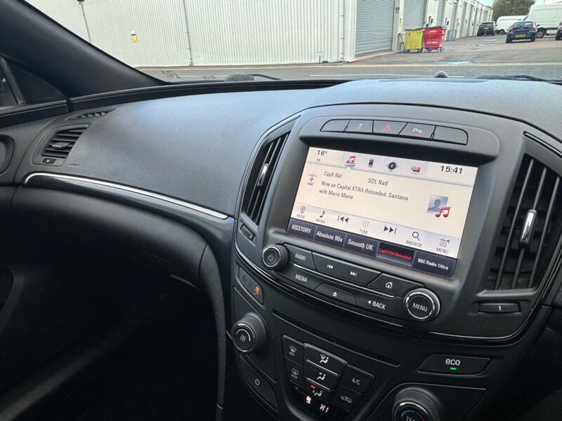 VAUXHALL INSIGNIA