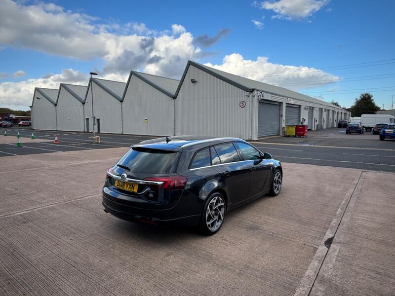 VAUXHALL INSIGNIA