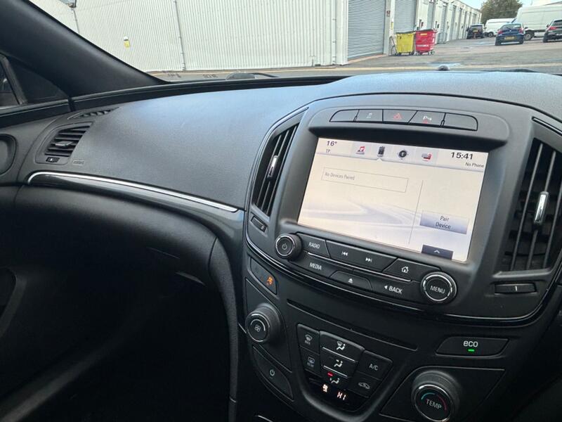 VAUXHALL INSIGNIA