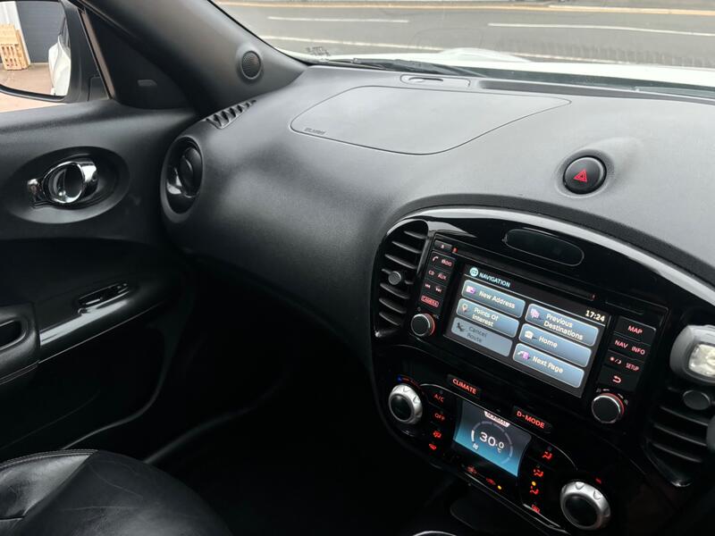 NISSAN JUKE