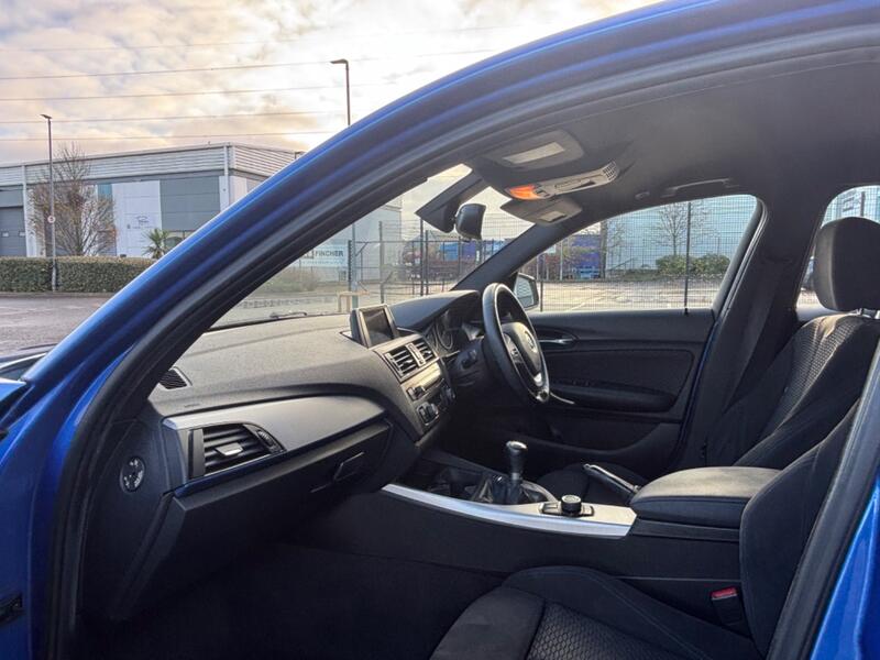 BMW 1 SERIES