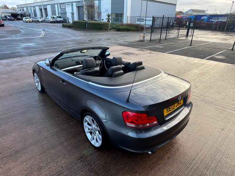 BMW 1 SERIES