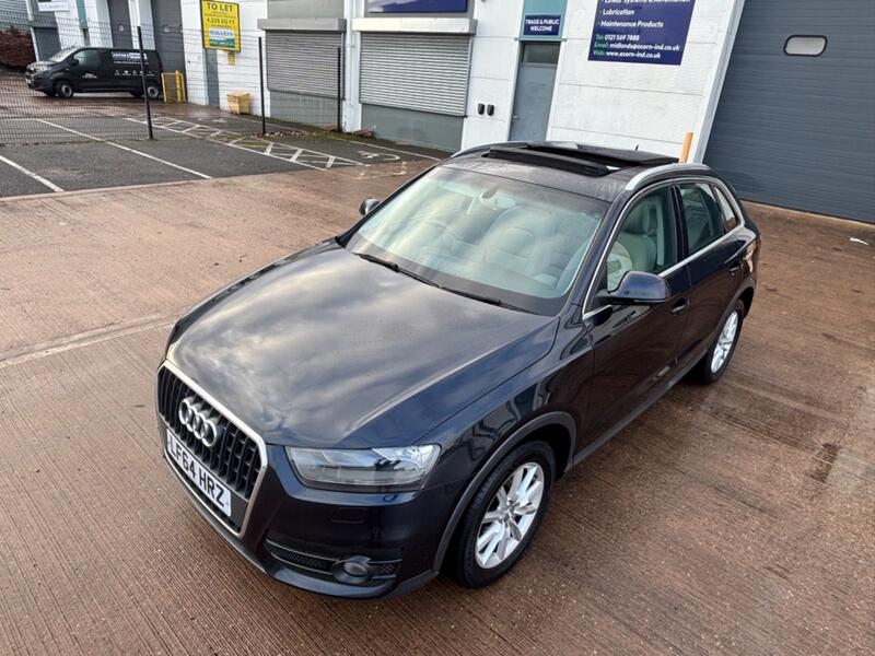 AUDI Q3