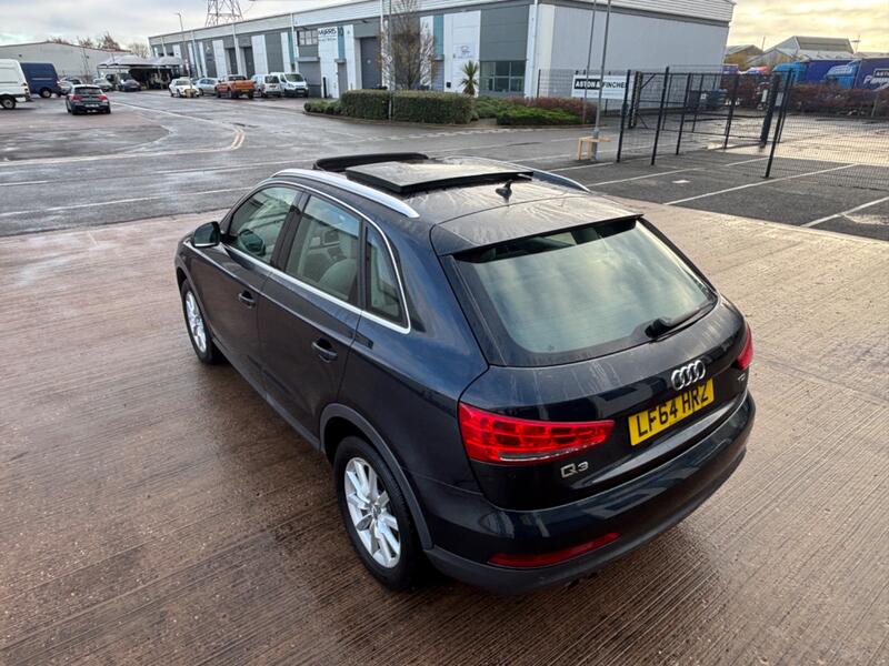 AUDI Q3