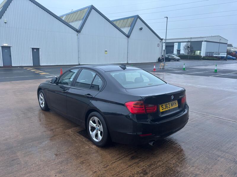 View BMW 3 SERIES 2.0 320d Efficient Dynamics