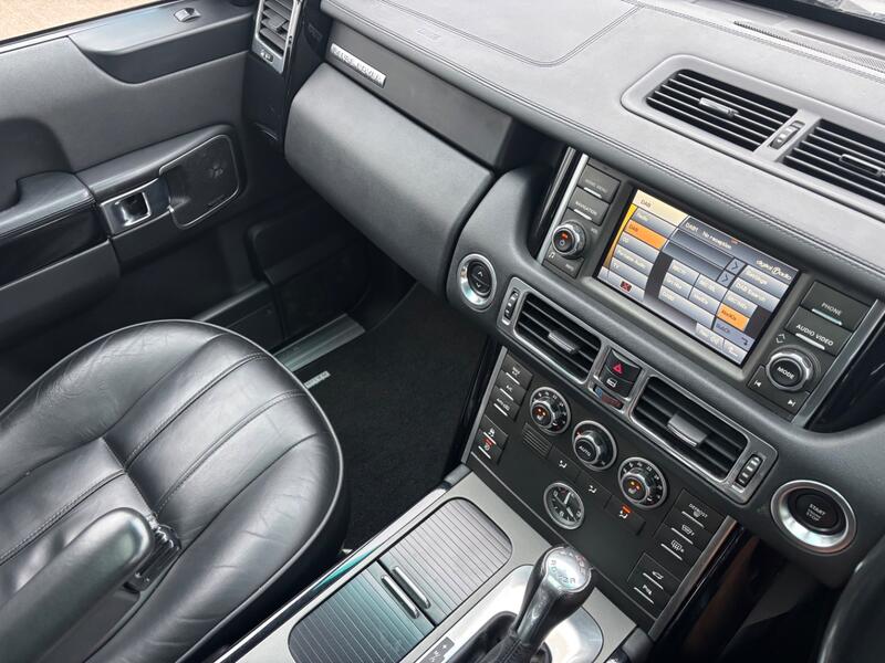 LAND ROVER RANGE ROVER