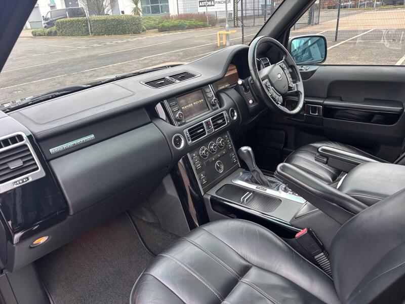 LAND ROVER RANGE ROVER