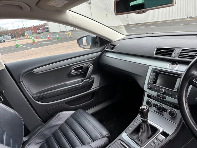 VOLKSWAGEN CC