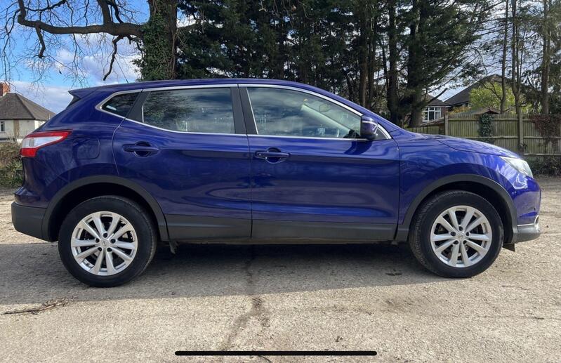 View NISSAN QASHQAI 1.5 dCi Acenta