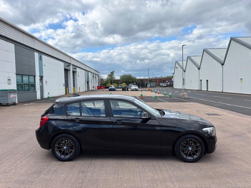 View BMW 1 SERIES 1.6 116d EfficientDynamics Business 5 door