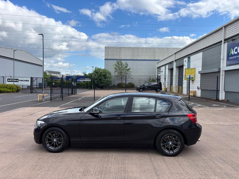 BMW 1 SERIES
