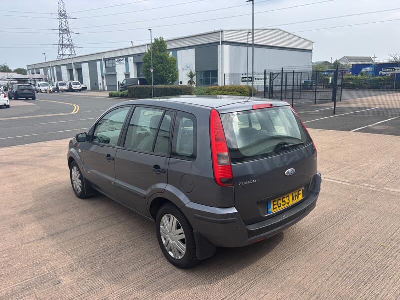 FORD FUSION