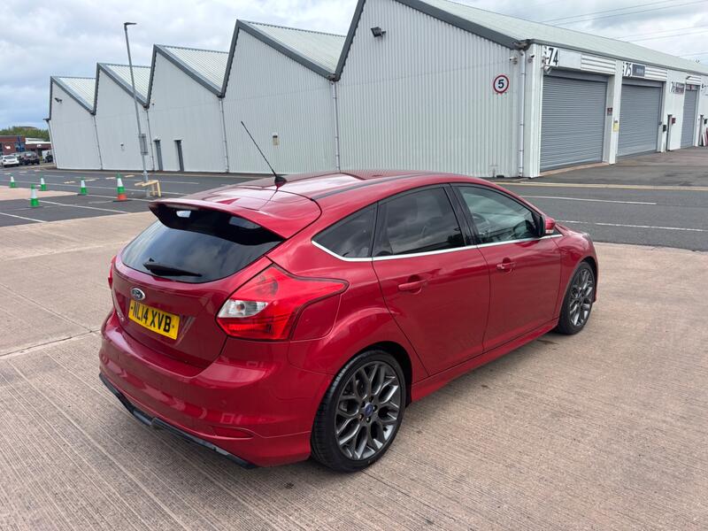 View FORD FOCUS 1.6 TDCi Zetec S