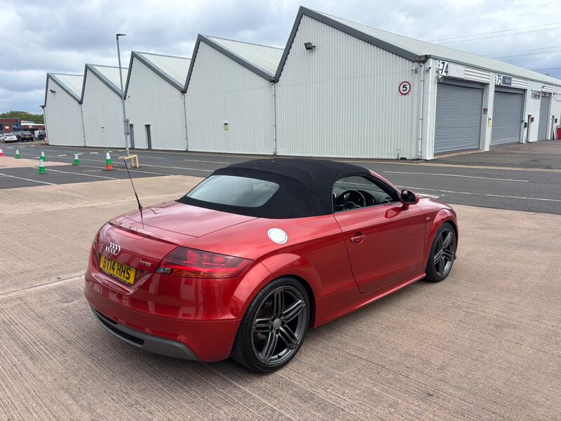 View AUDI TT 1.8 TFSI S line