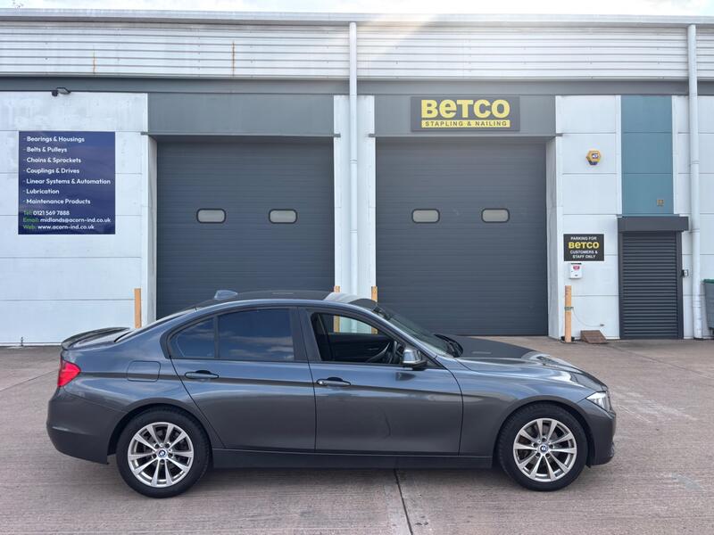 View BMW 3 SERIES 2.0 320d SE Saloon
