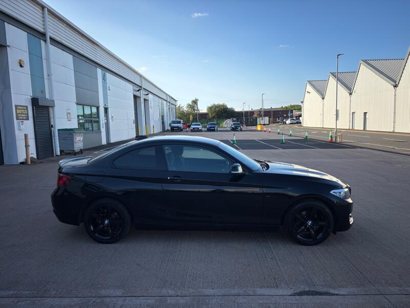 View BMW 2 SERIES 2.0 218d Sport Coupe