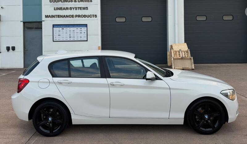View BMW 1 SERIES 2.0 116d Sport 5-door