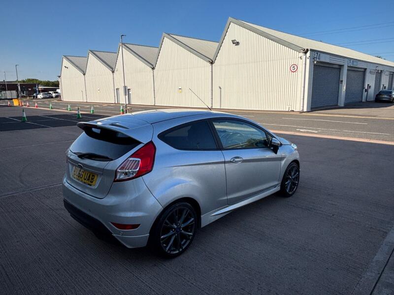 View FORD FIESTA 1.0 T EcoBoost Zetec S
