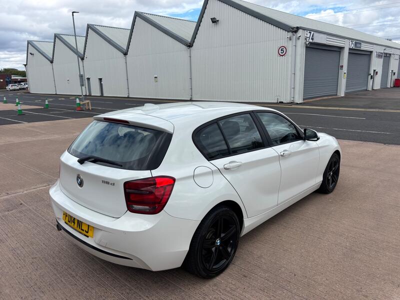View BMW 1 SERIES 2.0 116d Sport 5-door