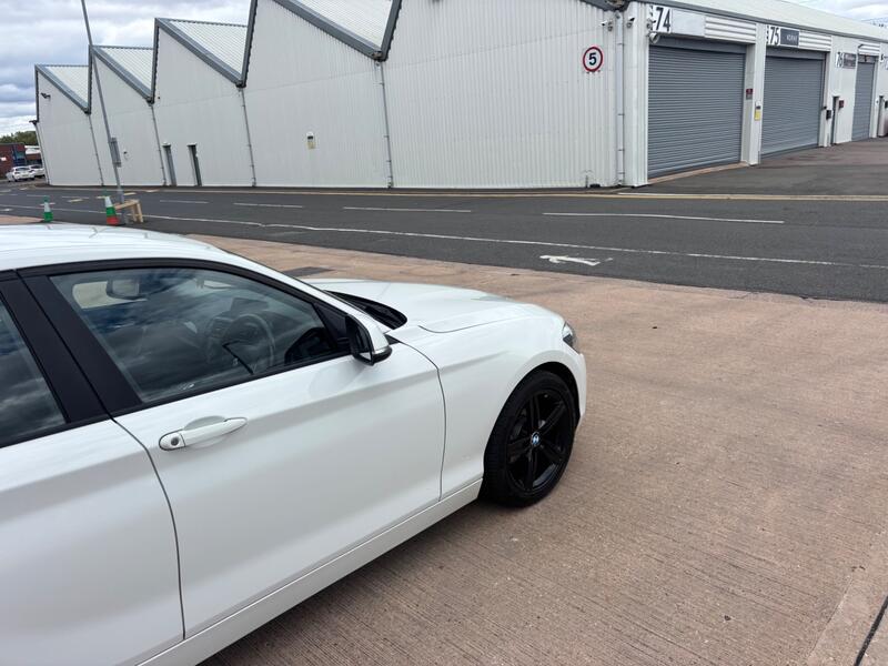 View BMW 1 SERIES 2.0 116d Sport 5-door